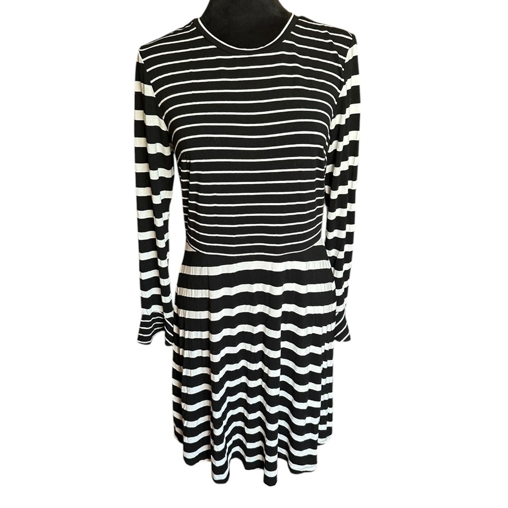 LOFT Size 4 Mixed Striped Jersey Knit Fit & Flare Dress – Black and White